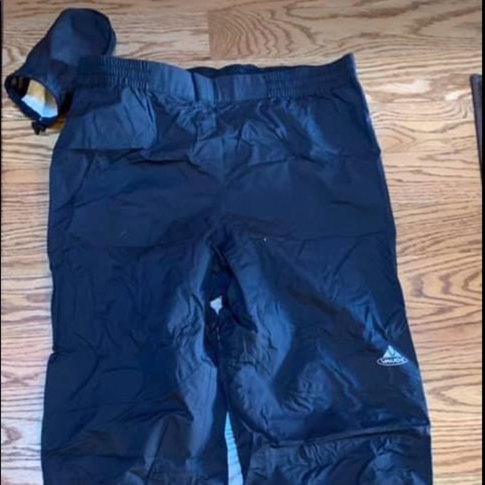 Vaude Mens tech shell pants
